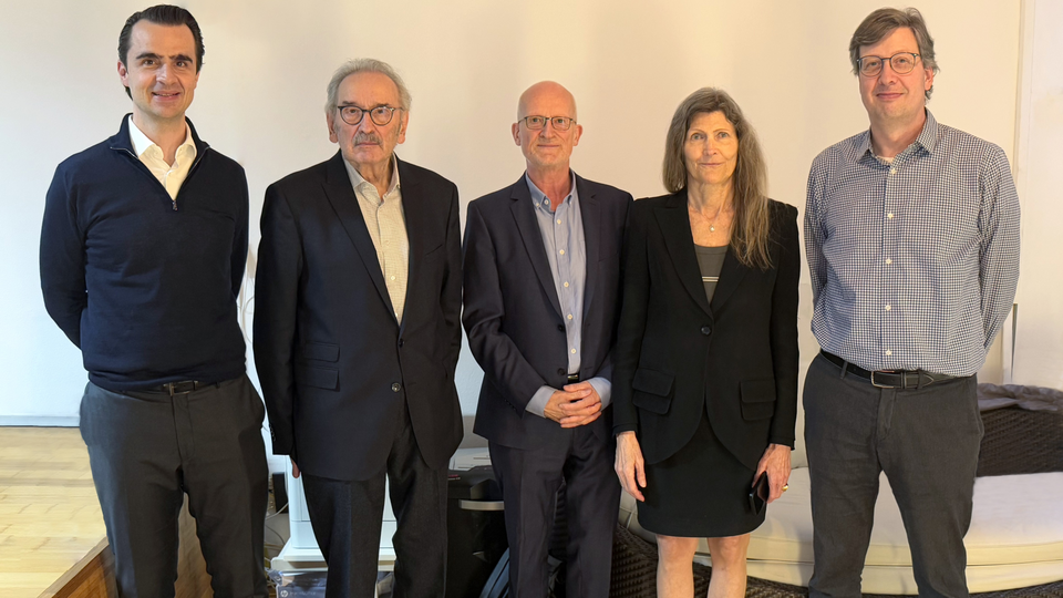 Philipp Zöller (CEO InfectoPharm), Prof Hans Rommelspacher (Founder AudioCure), Dr Reimar Schlingensiepen (CEO AudioCure), Dr Ingeborg Hochmair (CEO MED-EL) and Dr Christian Kannemeier (Senior Investment Manager HTGF) 