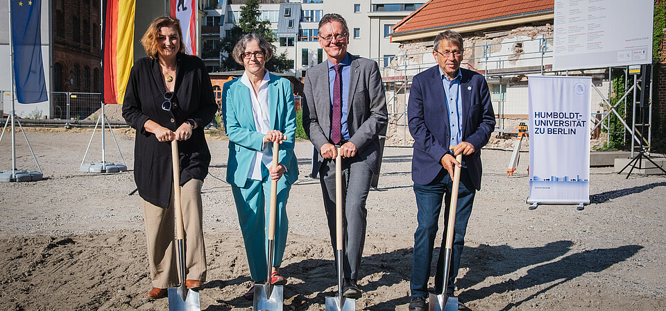 Groundbreaking ceremony for the Berlin Research Center for Optobiology