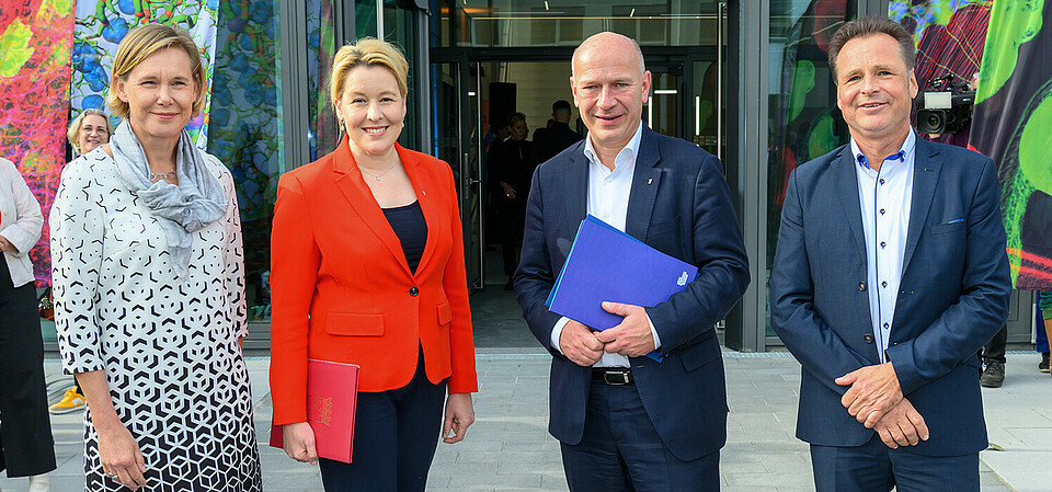 The official opening of the BerlinBioCube with Berlin mayor Kai Wegner