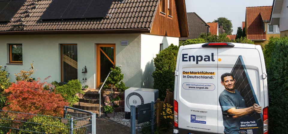 Enpal provides an integrated solution for decentralized energy—combining solar panels, battery storage, EV chargers, smart meters, and heat pumps. 