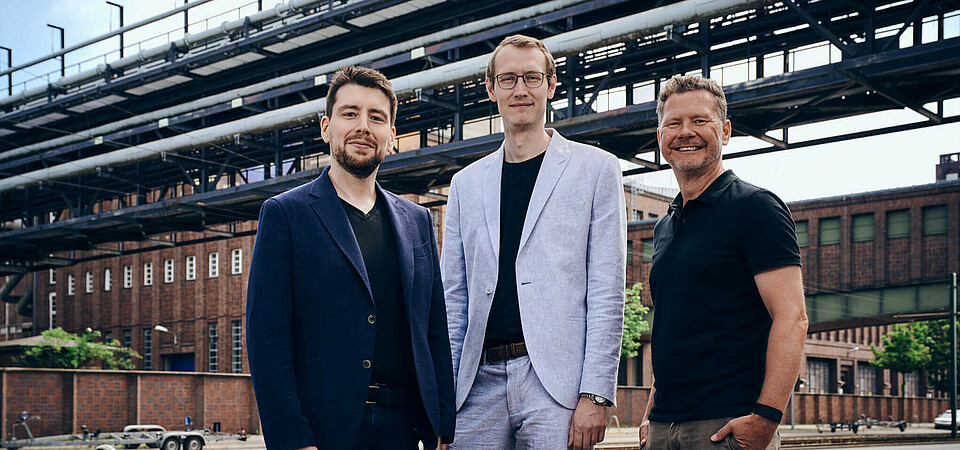 From left: Alexander Rausch, Security Researcher / Founder & CEO of RedMimicry, Stefan Steinberg, COO of RedMimicry, and Björn Sykora, Principal at HTGF 