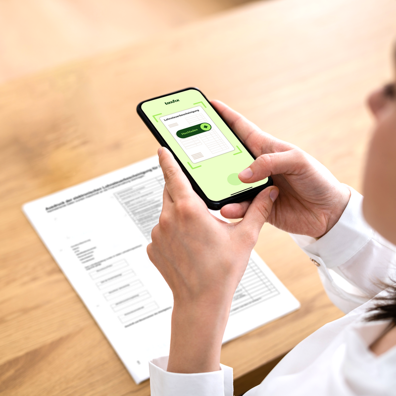 Taxfix app on the smartphone